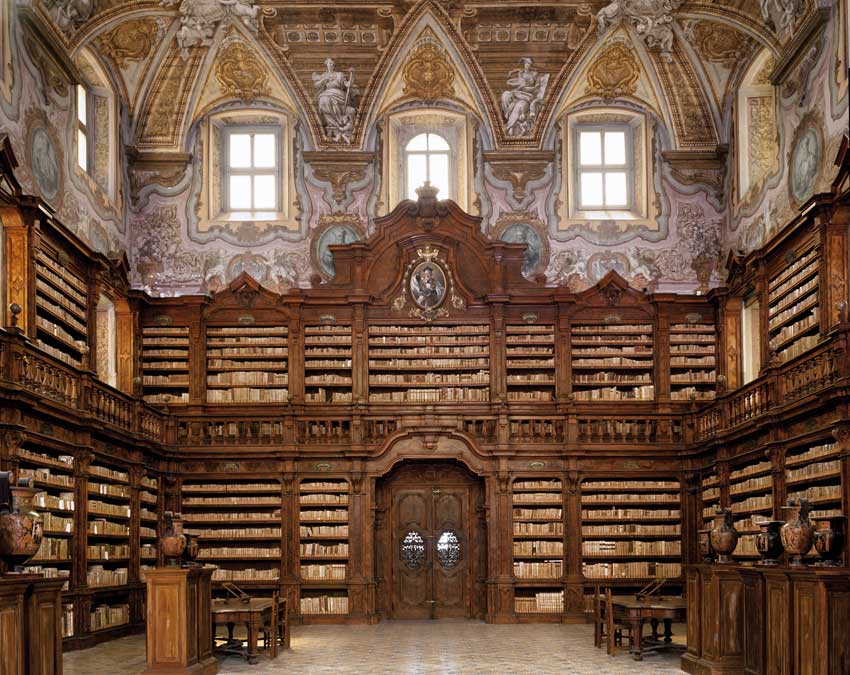 Napoli-Biblioteca-Gerolamini-12